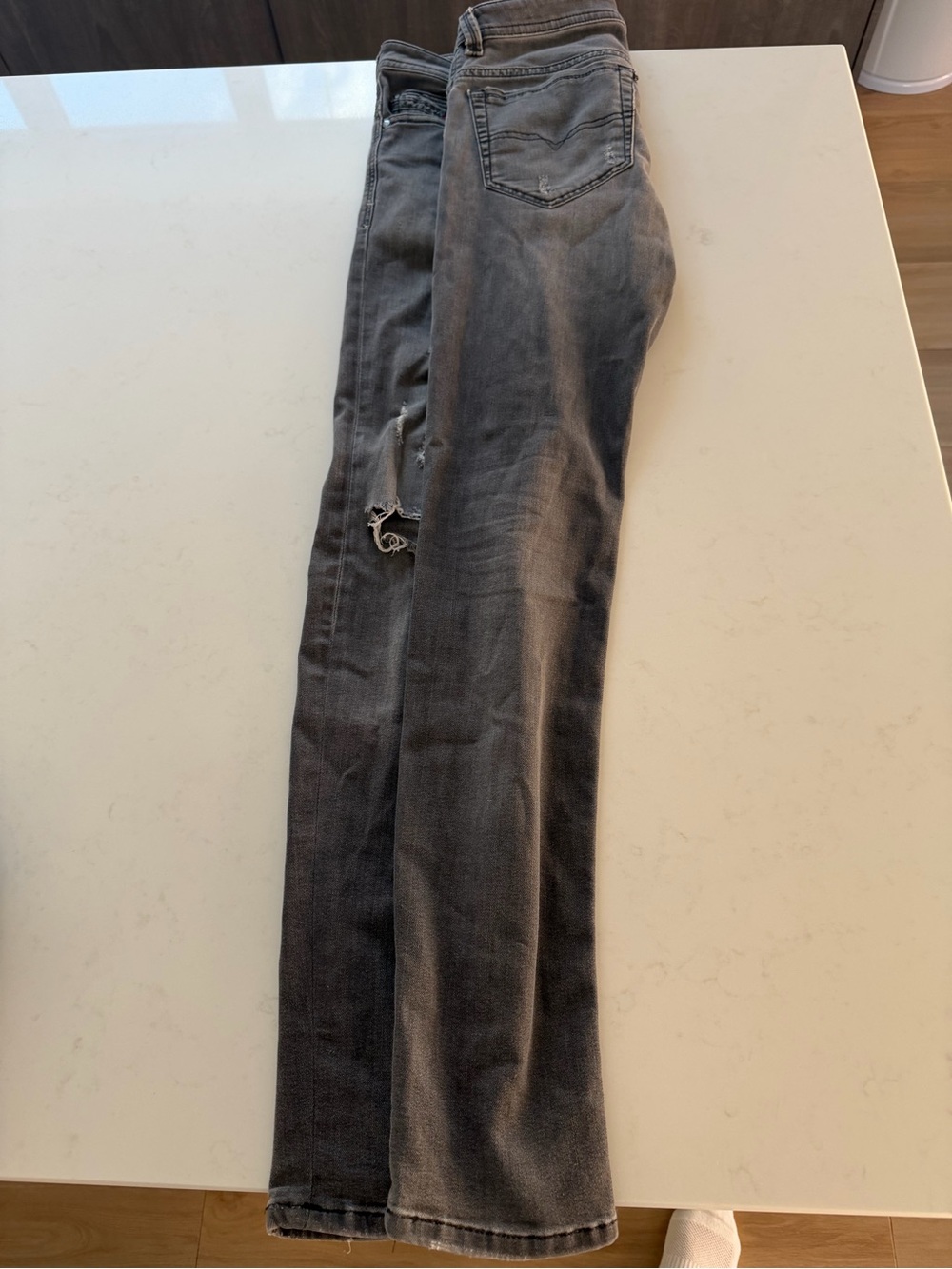 Diesel Men's Black/Grey Skinny Distressed Jeans - Picture 8 of 9